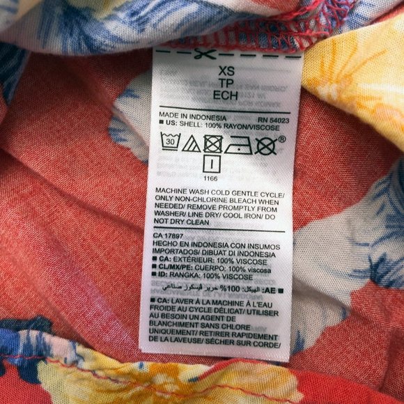 Old Navy Sleeveless Blouse in Pink Tropical Print Size XS - Picture 7 of 10